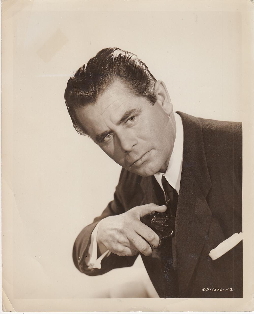 Press Photograph of Glen Fo... image