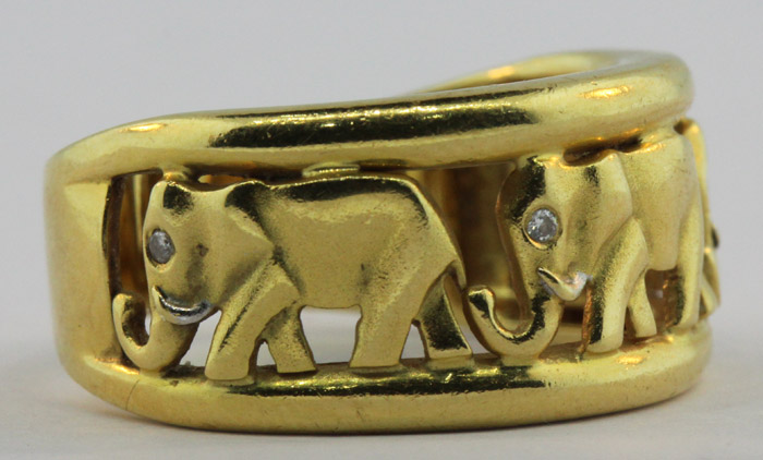 18ct Gold 'Elephant Family'... image