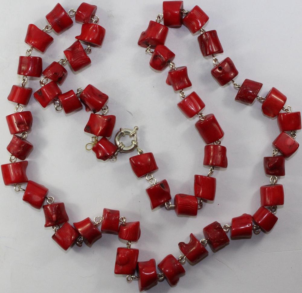 Died Coral Necklace with Si... image