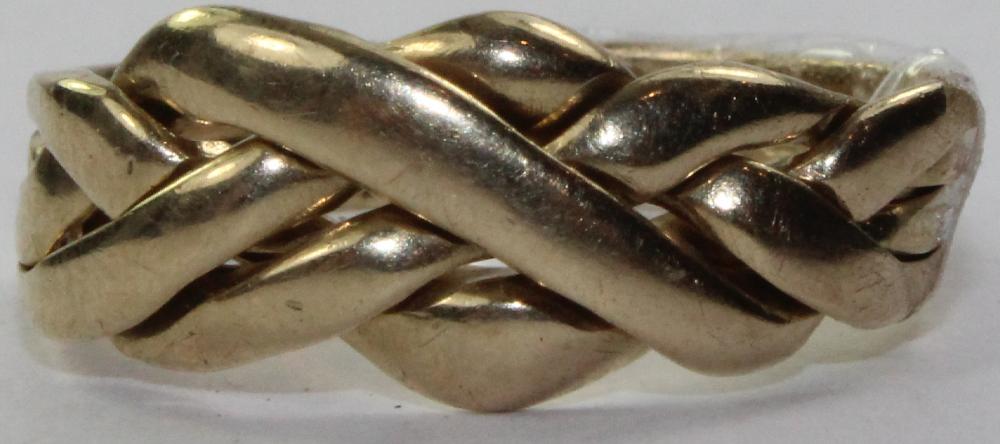 Puzzle Ring in 9ct Gold image