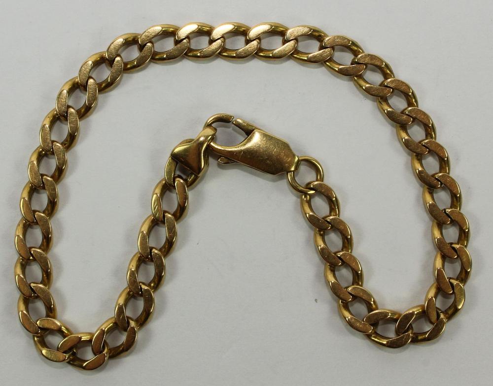 Link Chain Bracelet in 18ct... image