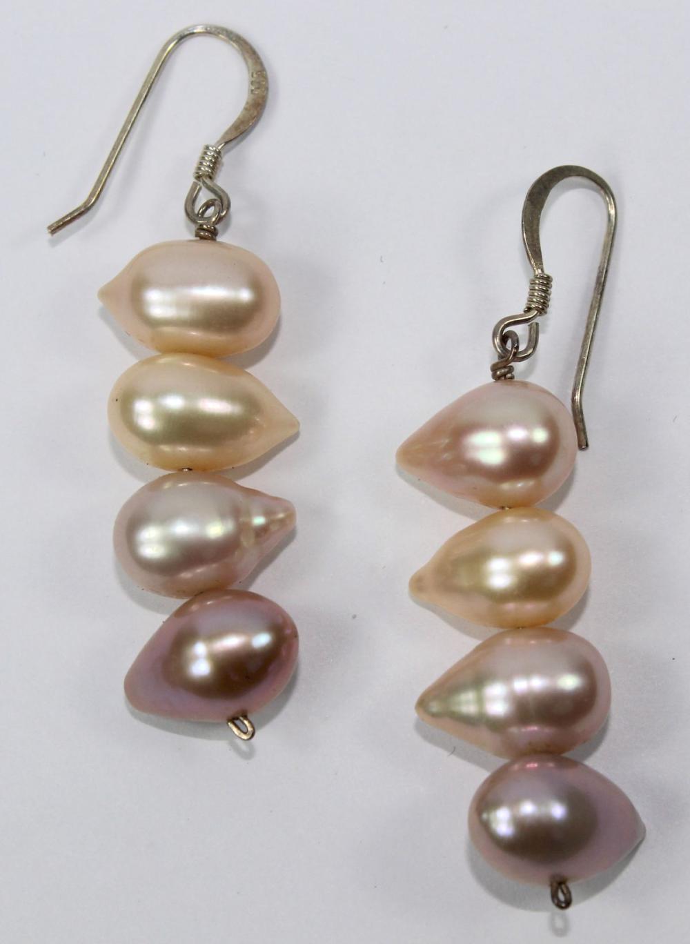 Multicolored Teardrop Pearl... image