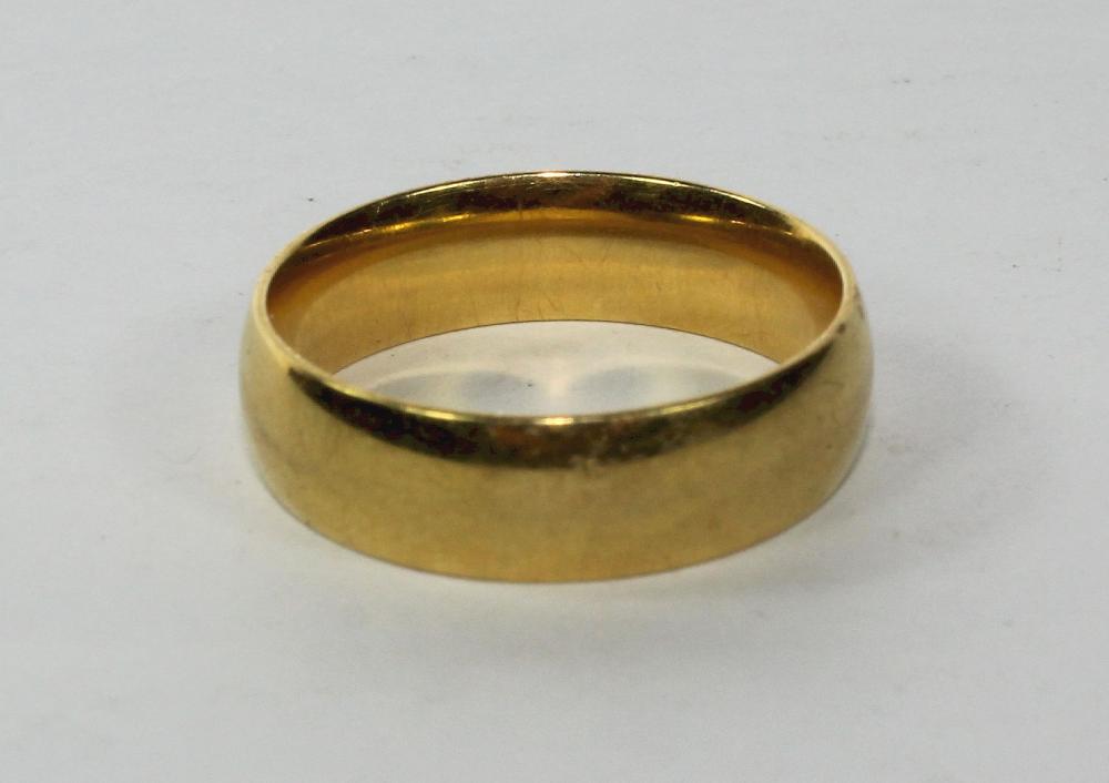 Wedding Band in 18ct Yellow... image