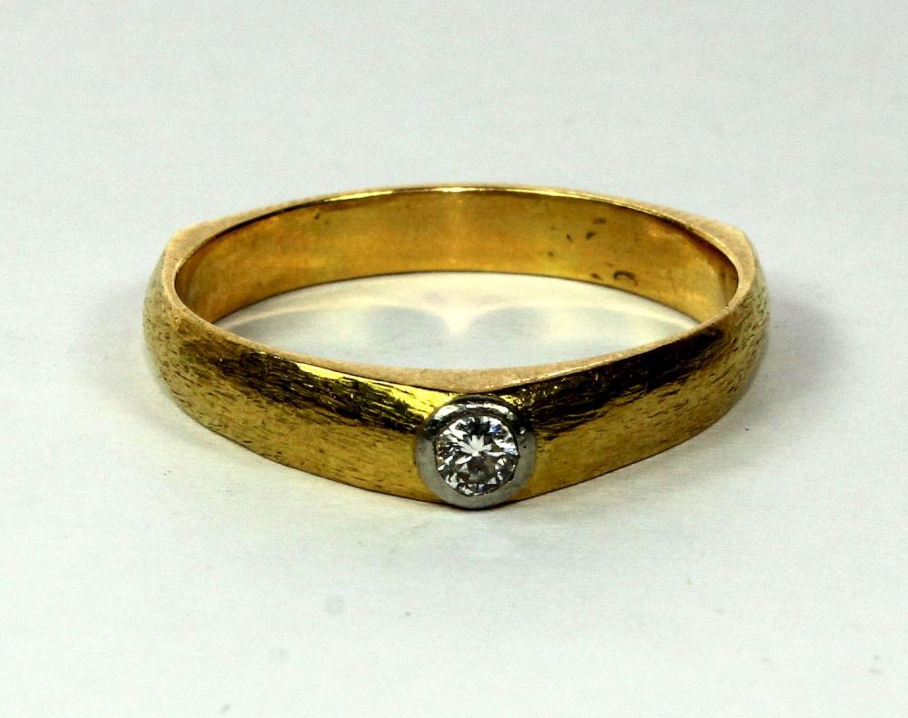 Designer Diamond Ring in 18... image