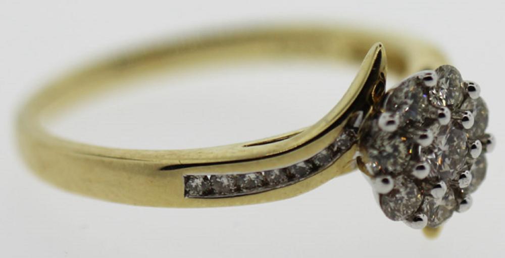 Diamond Cluster Ring in 9ct... image