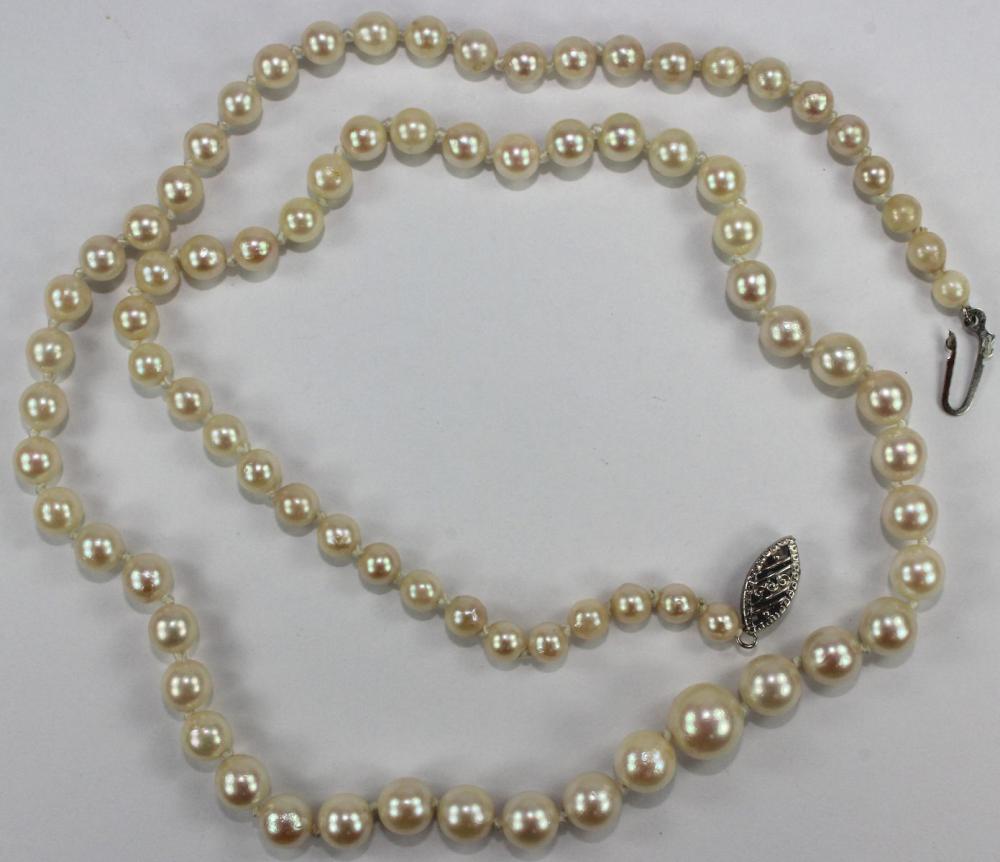 Vintage Cultured Pearl Neck... image