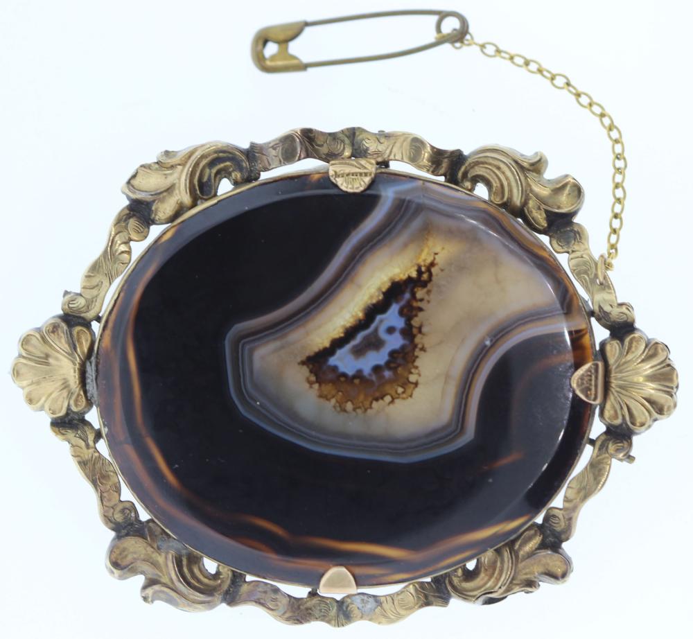 Antique Agate Brooch in 9ct... image