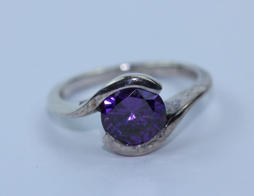 Modern Amethyst Ring in Ste... image