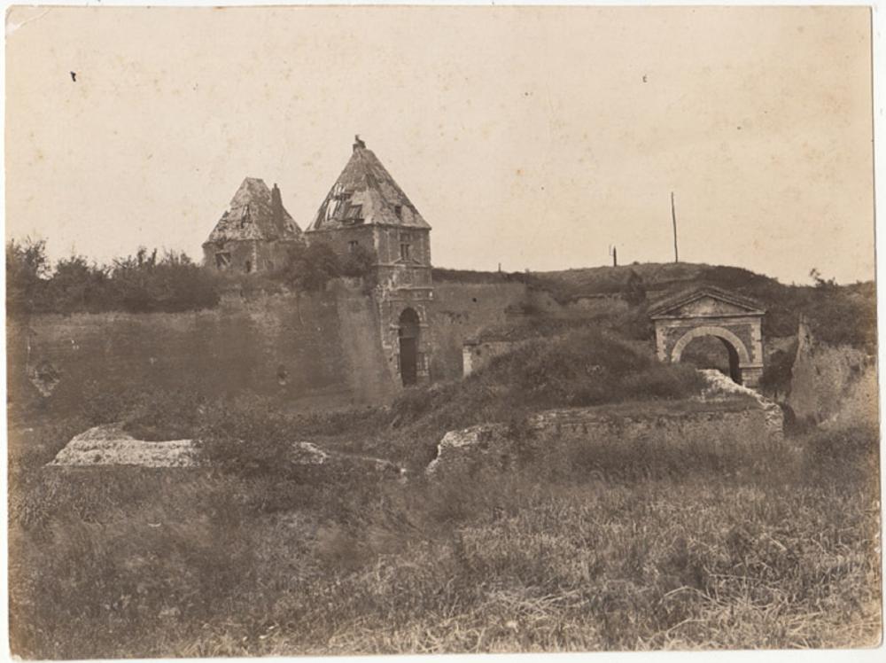 WWI Australia Contemporary War Photograph of the 'Old gates entrance to Peronne'