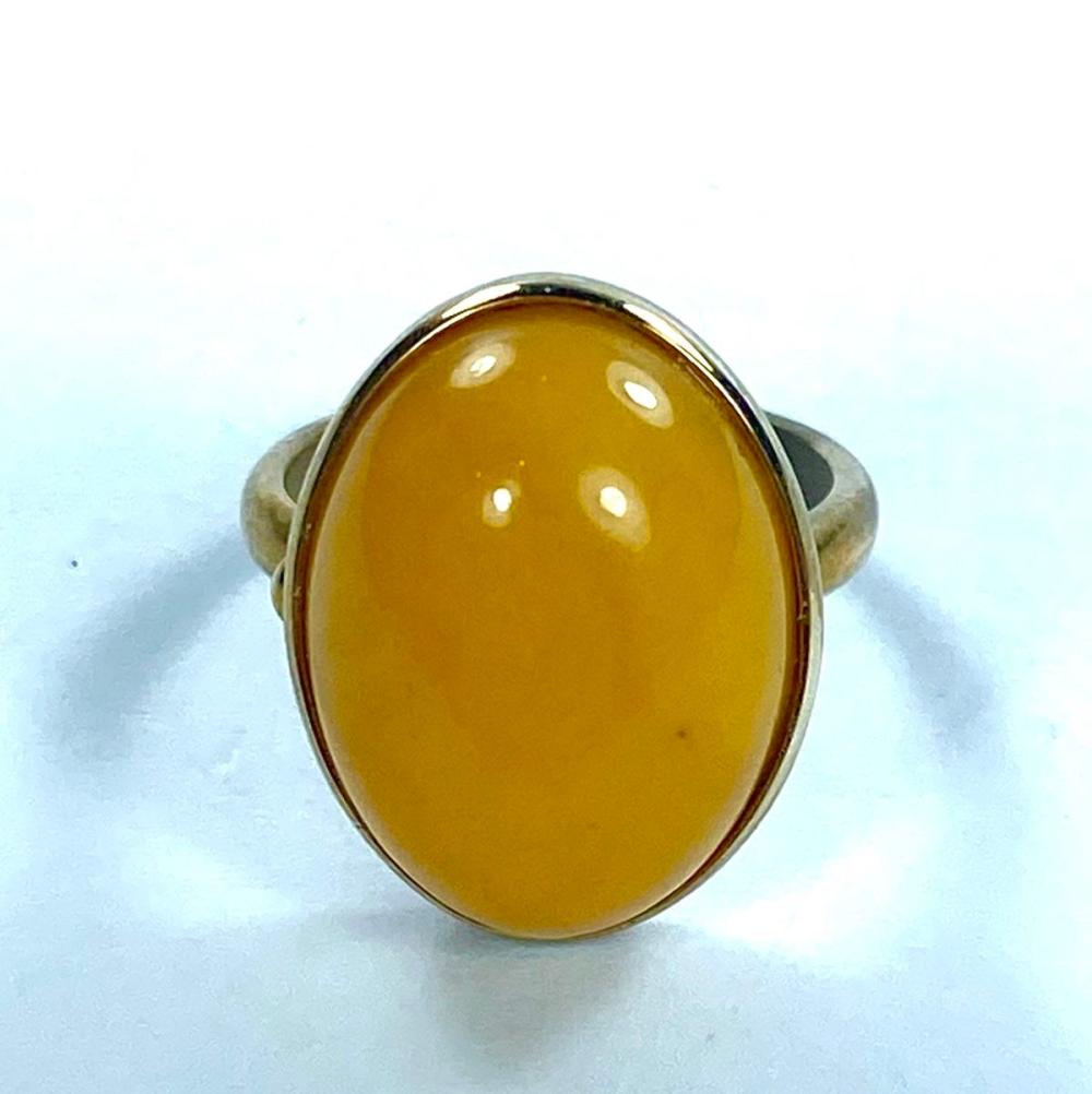 Cabochon Rare Butterscotch ... image