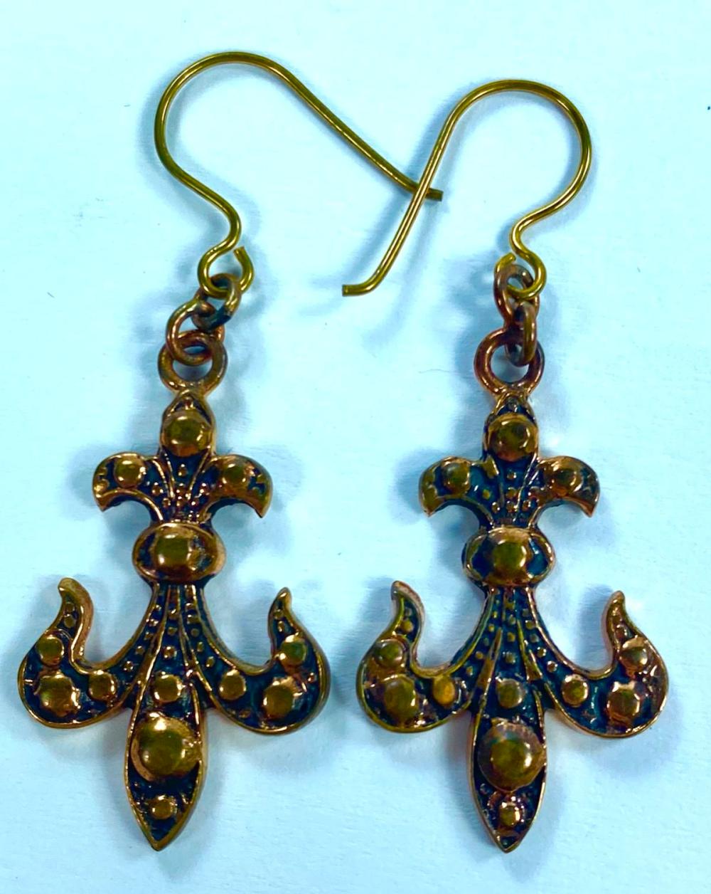 Fleur-de-lis Drop Earrings ... image