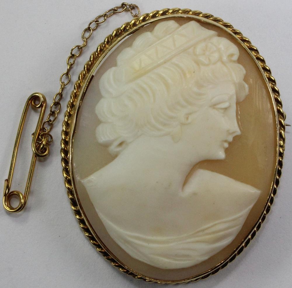 Antique Shell Cameo Brooch ... image