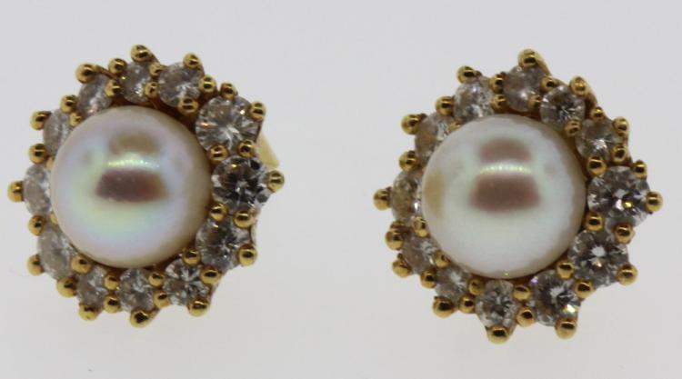 Diamond & Pearl Earrings se... image