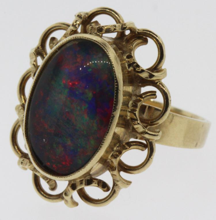 Opal Triplet set in a 9ct G... image