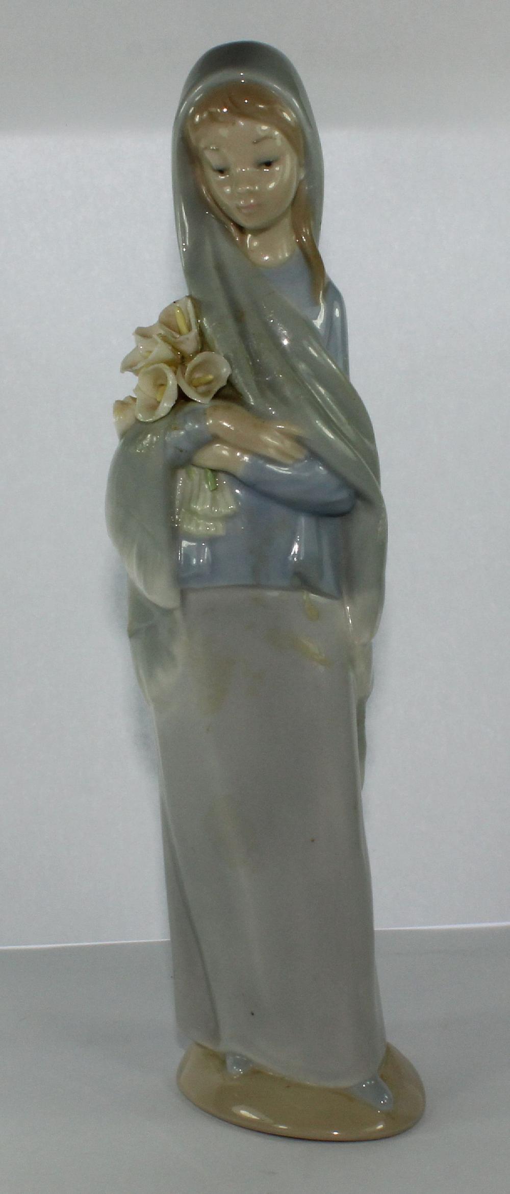 LLadro figurine of a Peasan... image