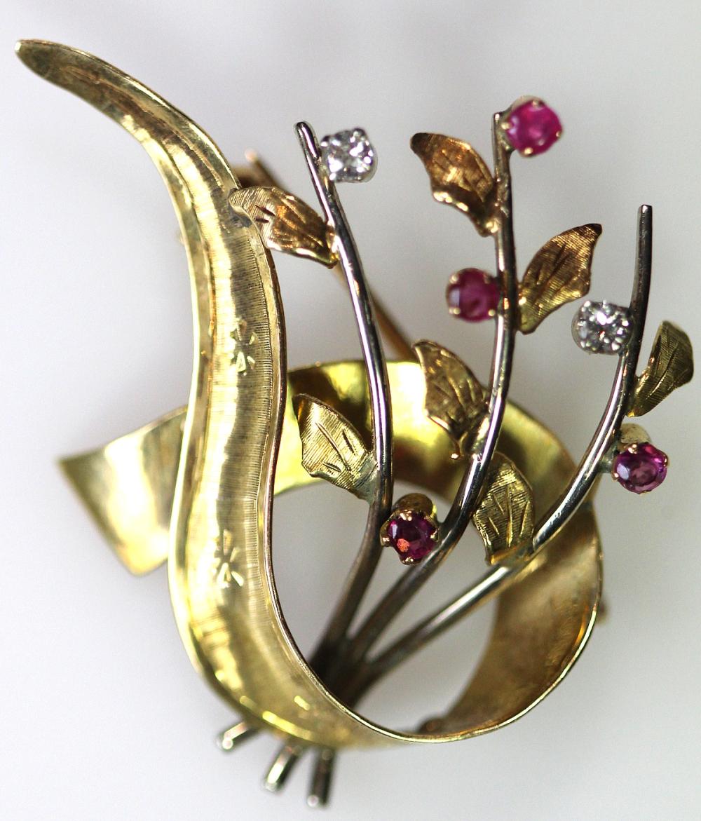 Floral' design Brooch in 18... image