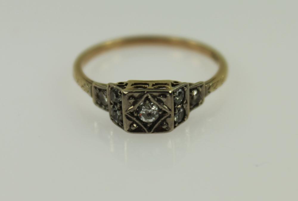 Diamond Ring in 10ct Yellow... image