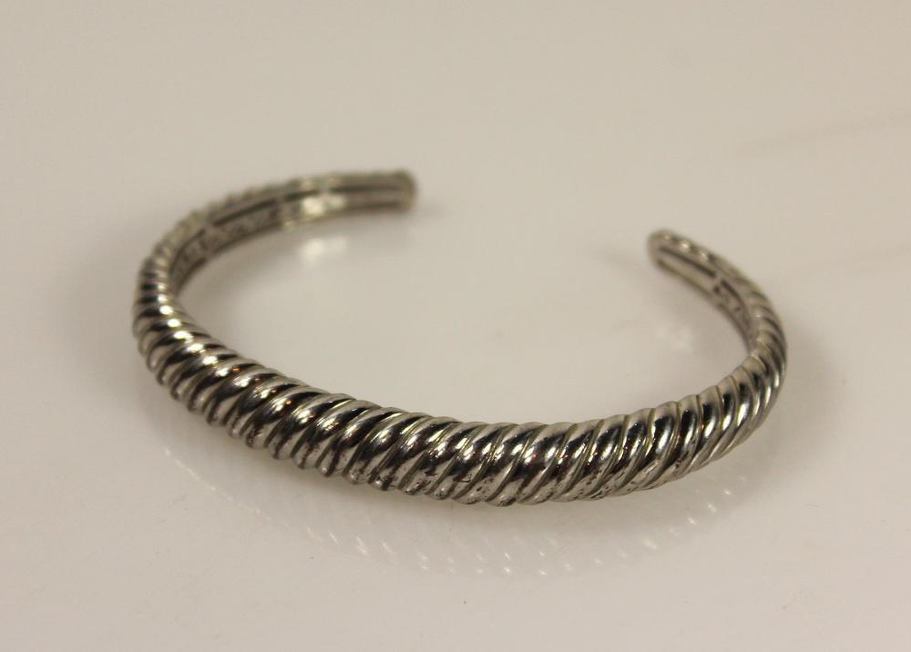 Sterling (925) Silver Twist... image