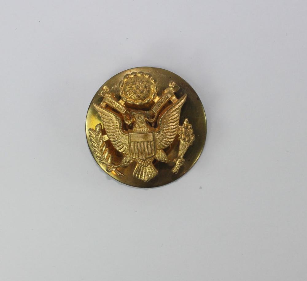 U.S.A. WW11 Hat Badge issue... image