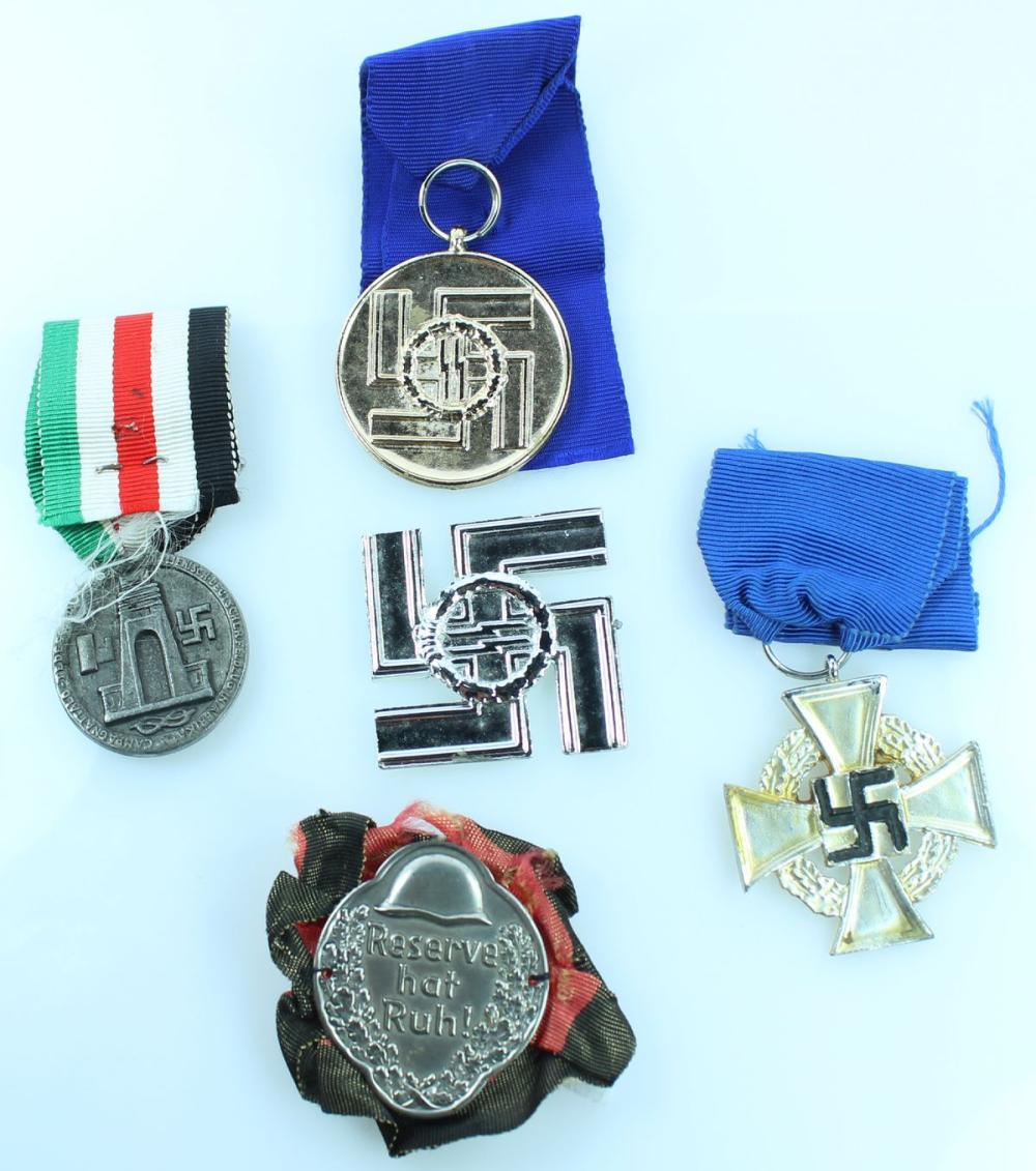 Germany WWII Style Medals (5) image