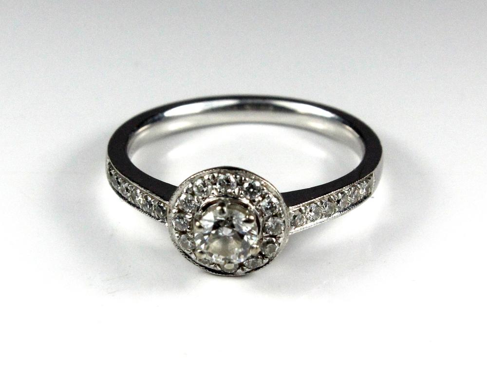 Diamond Ring in 18ct White ... image