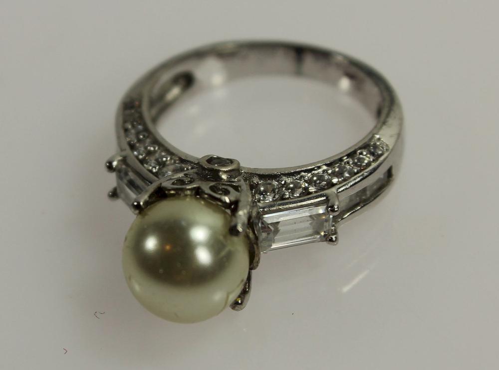 Faux Pearl & Diamond Ring i... image