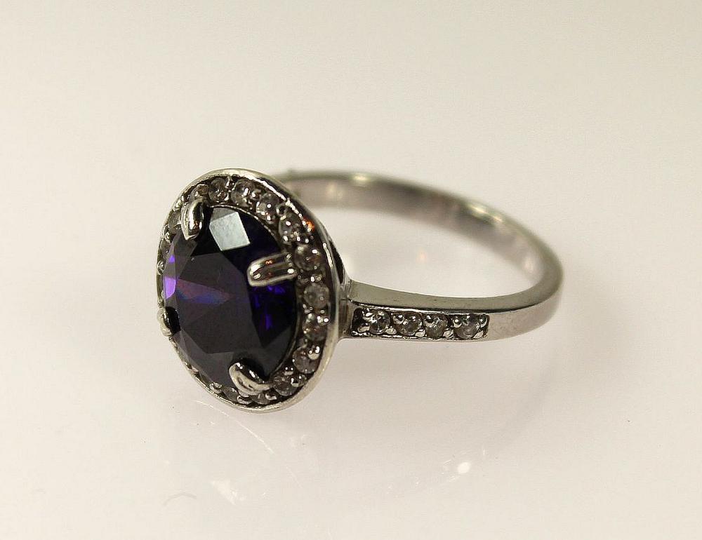 Stylish Amethyst Ring in St... image