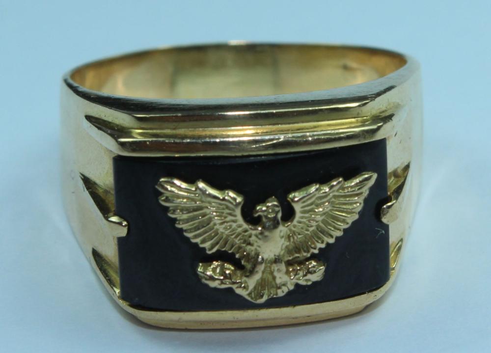 Men's College Ring in 18ct ... image