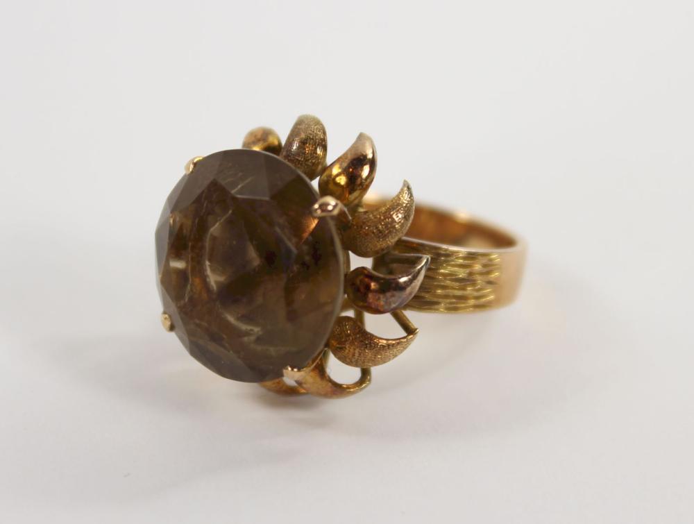 Smokey Quartz Ring in 14ct ... image