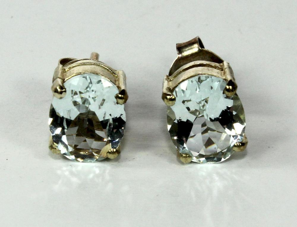 Faceted Oval Aquamarine Ear... image