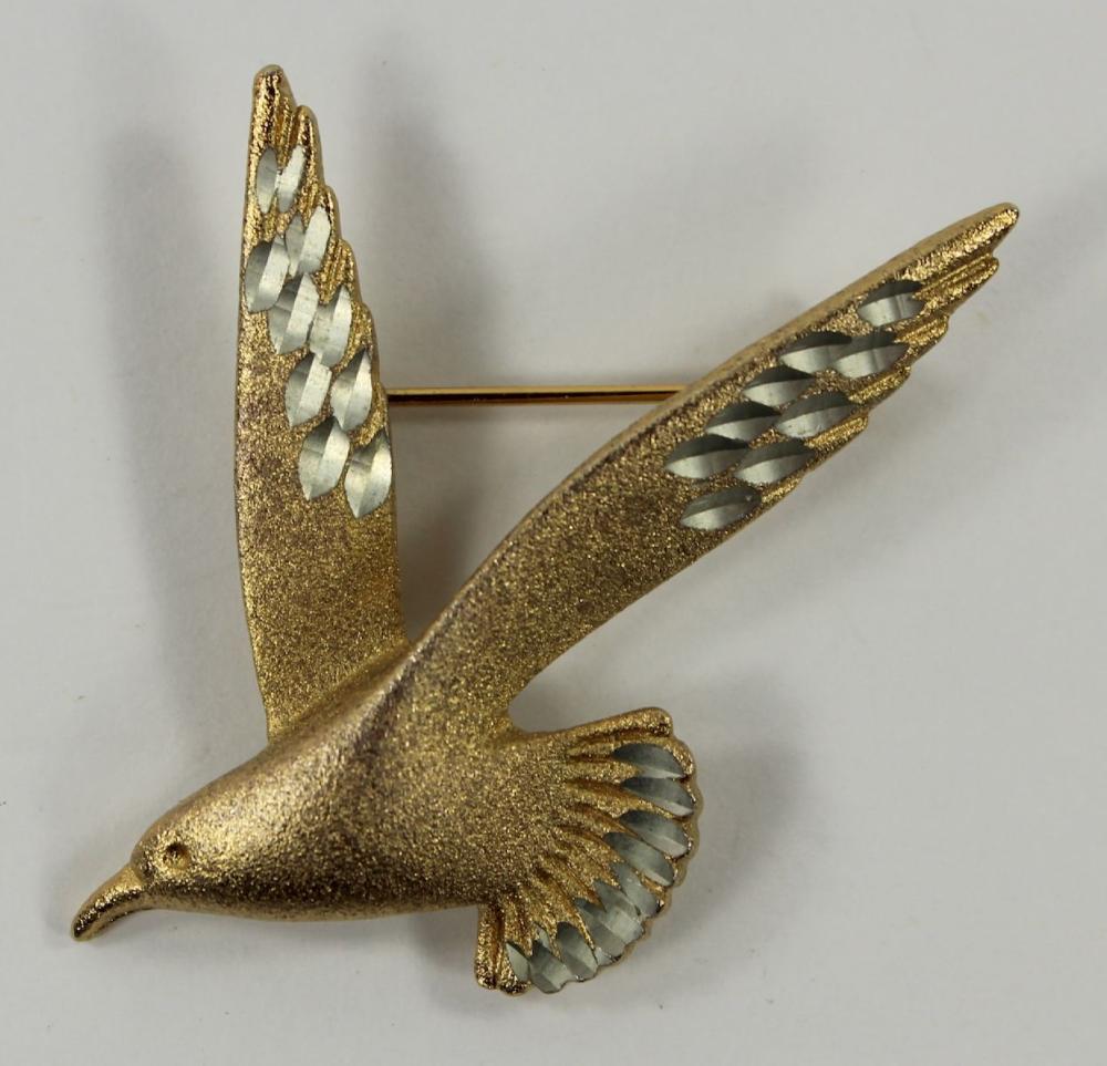 Seagull Brooch in Gilded Pe... image