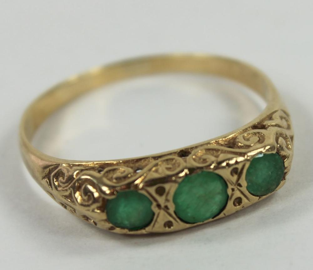 Vintage Emerald Ring in 9ct... image