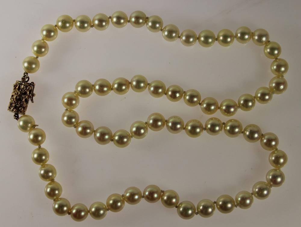 Stunning Cultured Pearl Nec... image