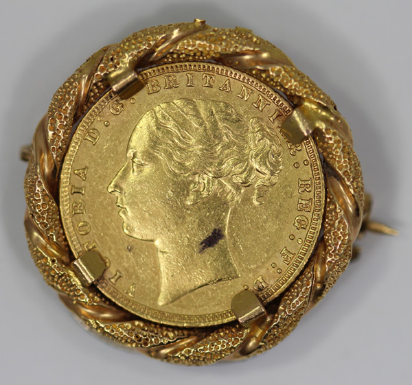 Gold (22ct) Sovereign dated... image