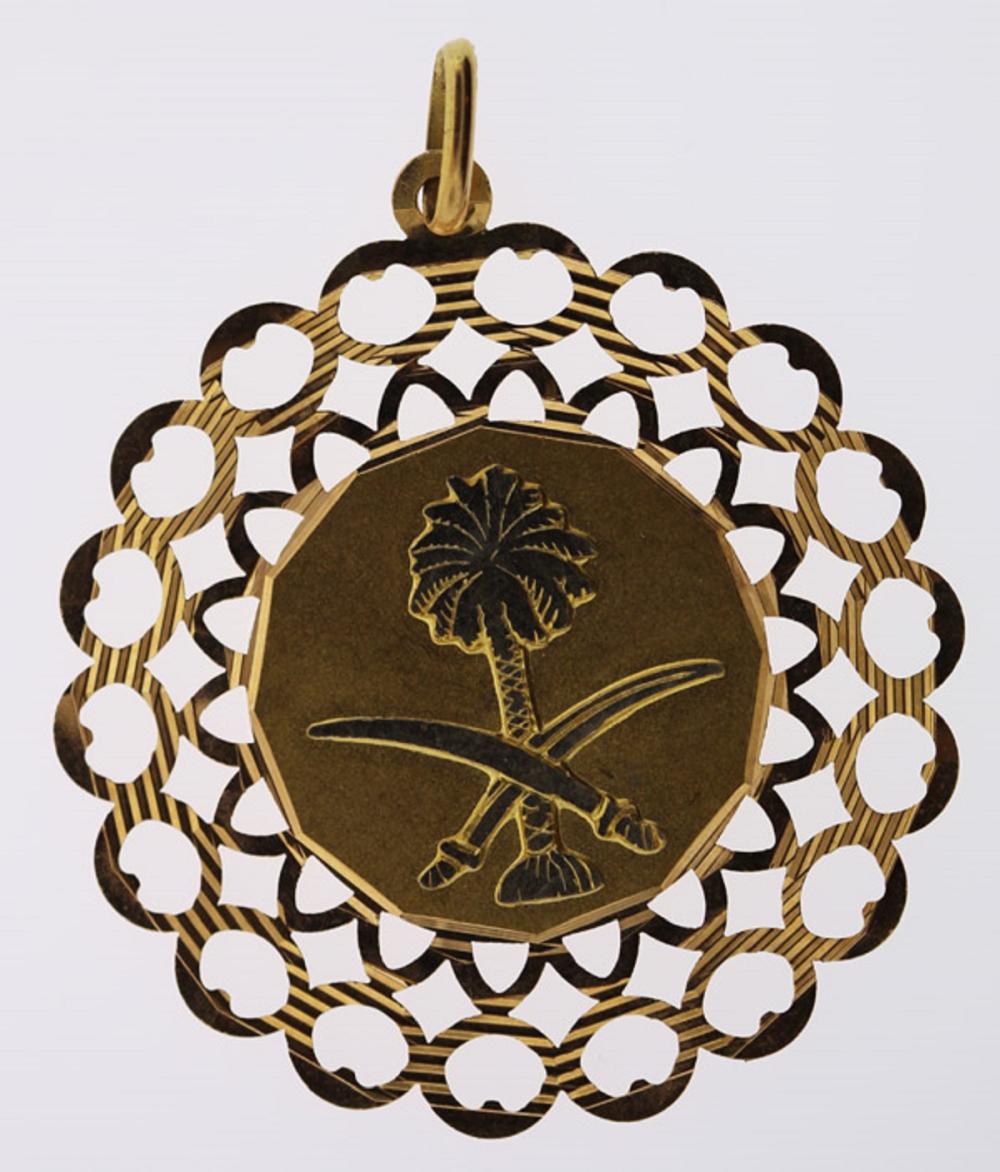 Large Gold Pendant in 18ct ... image