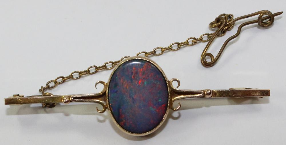 Black Opal Brooch in 9ct Ye... image