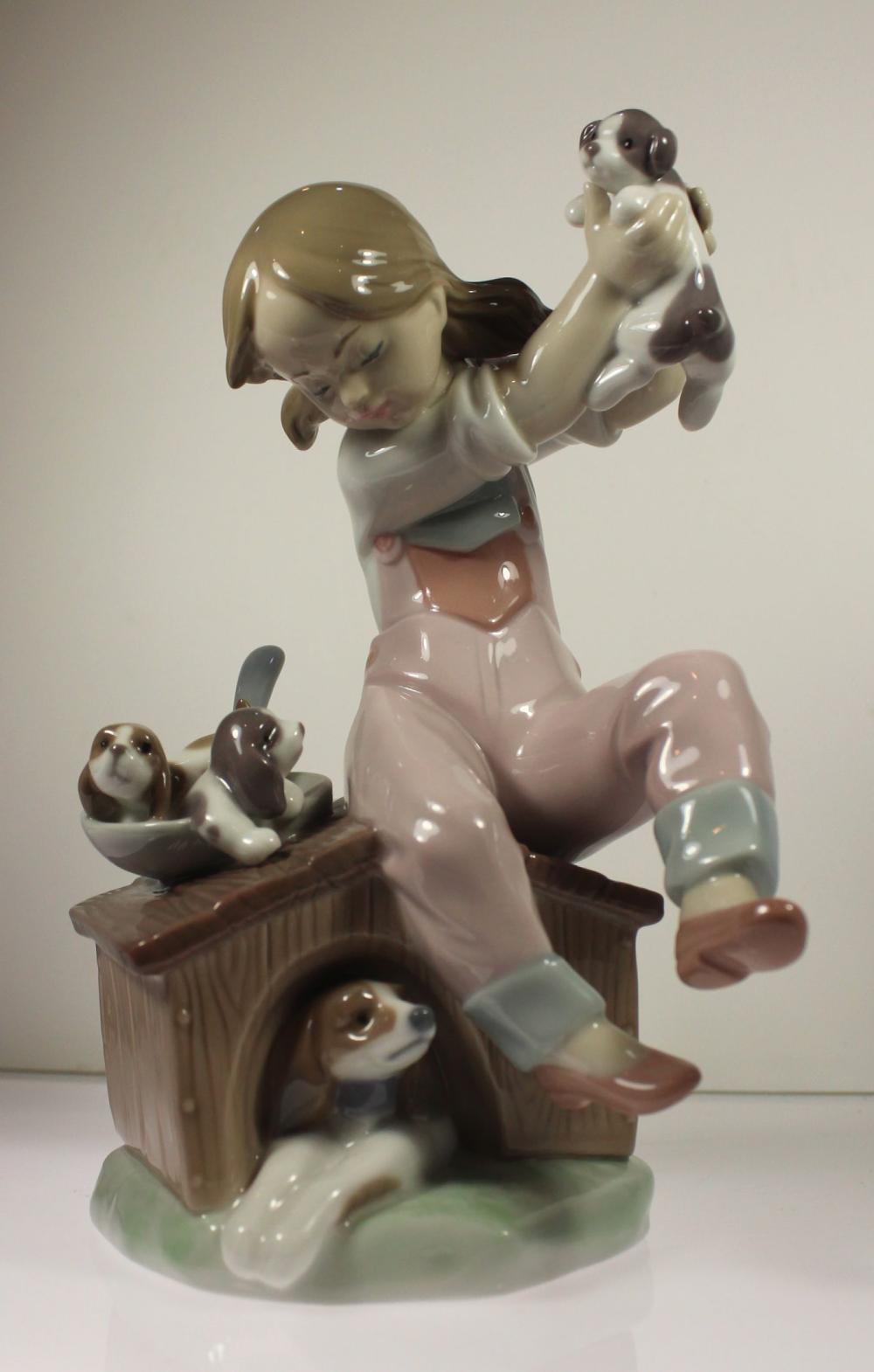 Vintage Lladro Porcelain Fi... image