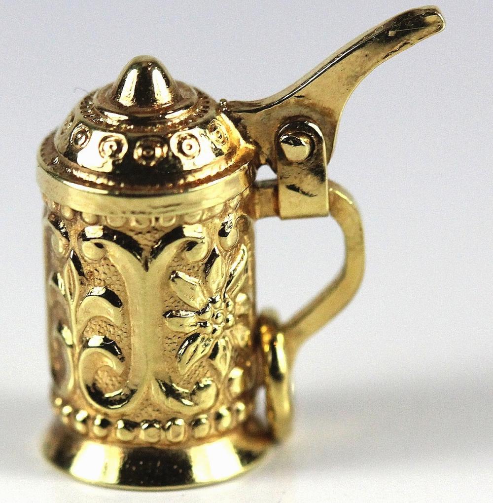 Beer Stein Gold Charm in 14... image