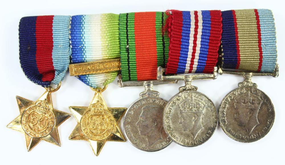 WWII Miniature Medals to an... image