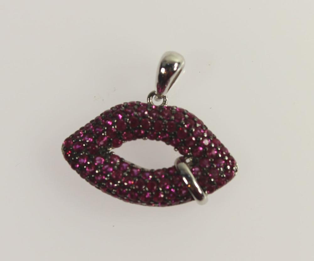 Hotlips Pendant in Sterling... image