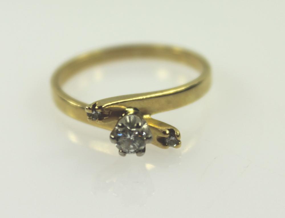 Diamond Ring in 18ct Yellow... image