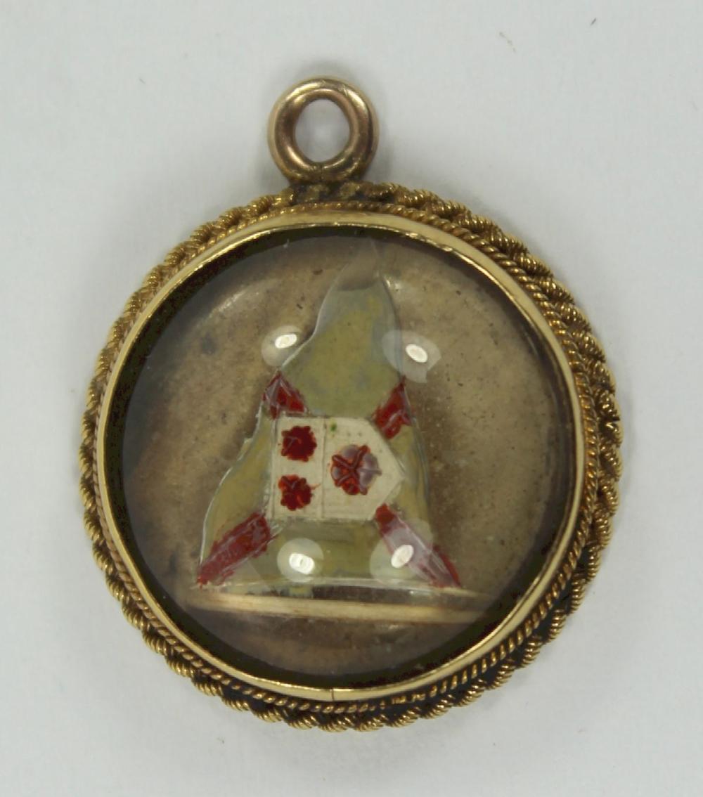 Antique Gold Pendant in 18c... image