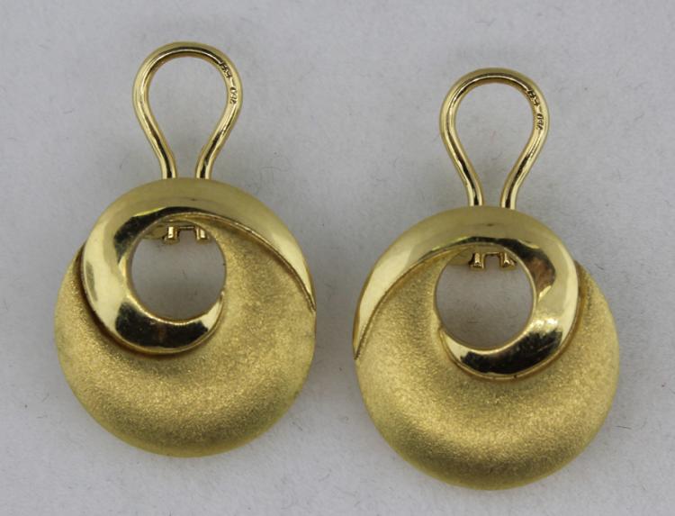 Heavy 18ct Two-tone Gold Cl... image