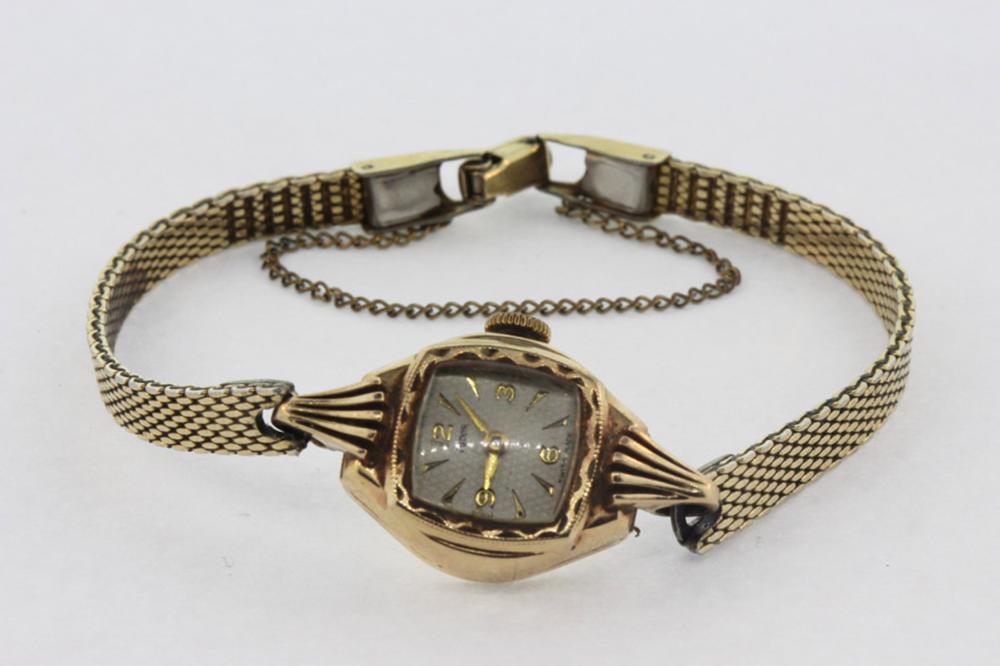 Women's 'Tudor' Gold Watch in 9ct with contemporary gold plated band