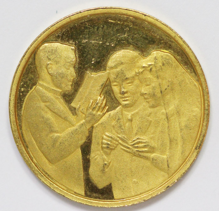 Marriage Medallion in 22ct ... image