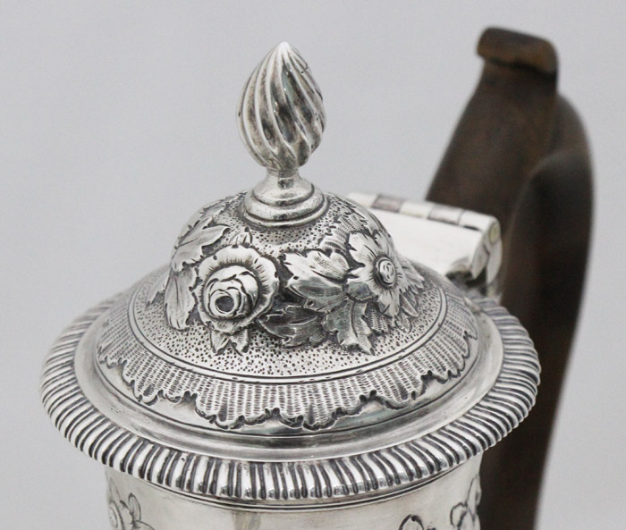 Exquisite George III Sterli... image