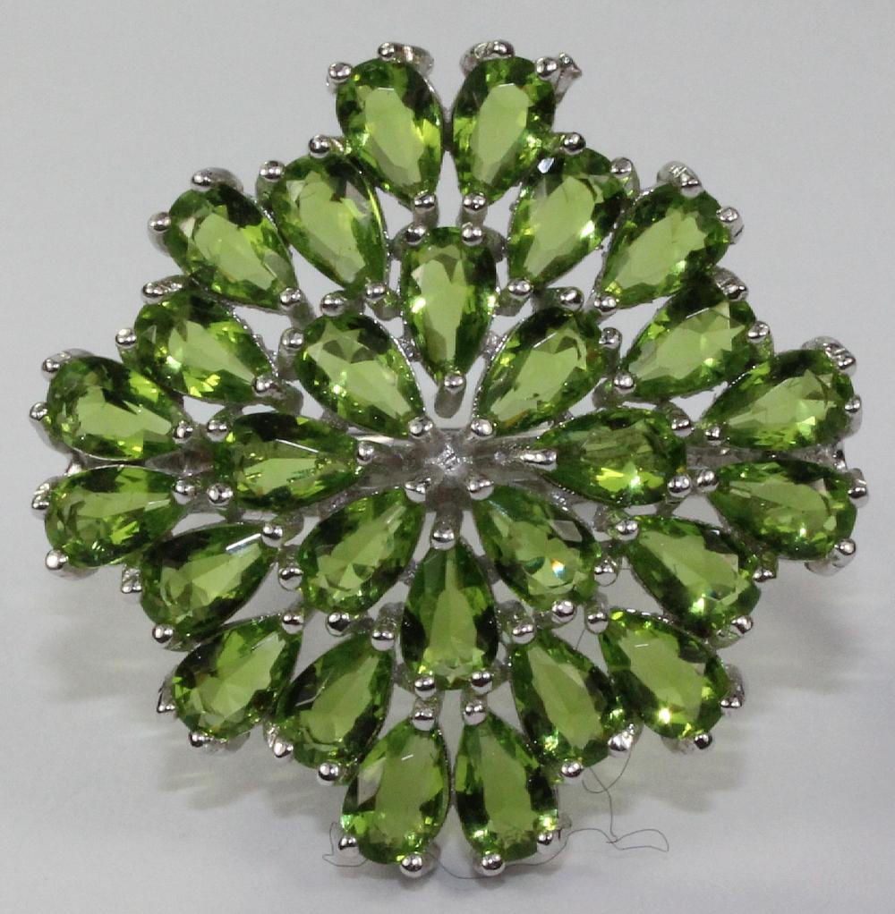 Peridot Ring in Sterling (0... image