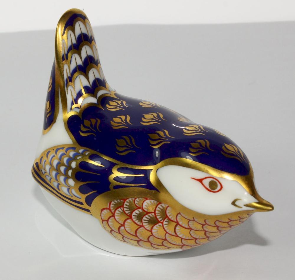 Royal Crown Derby Wren Figu... image