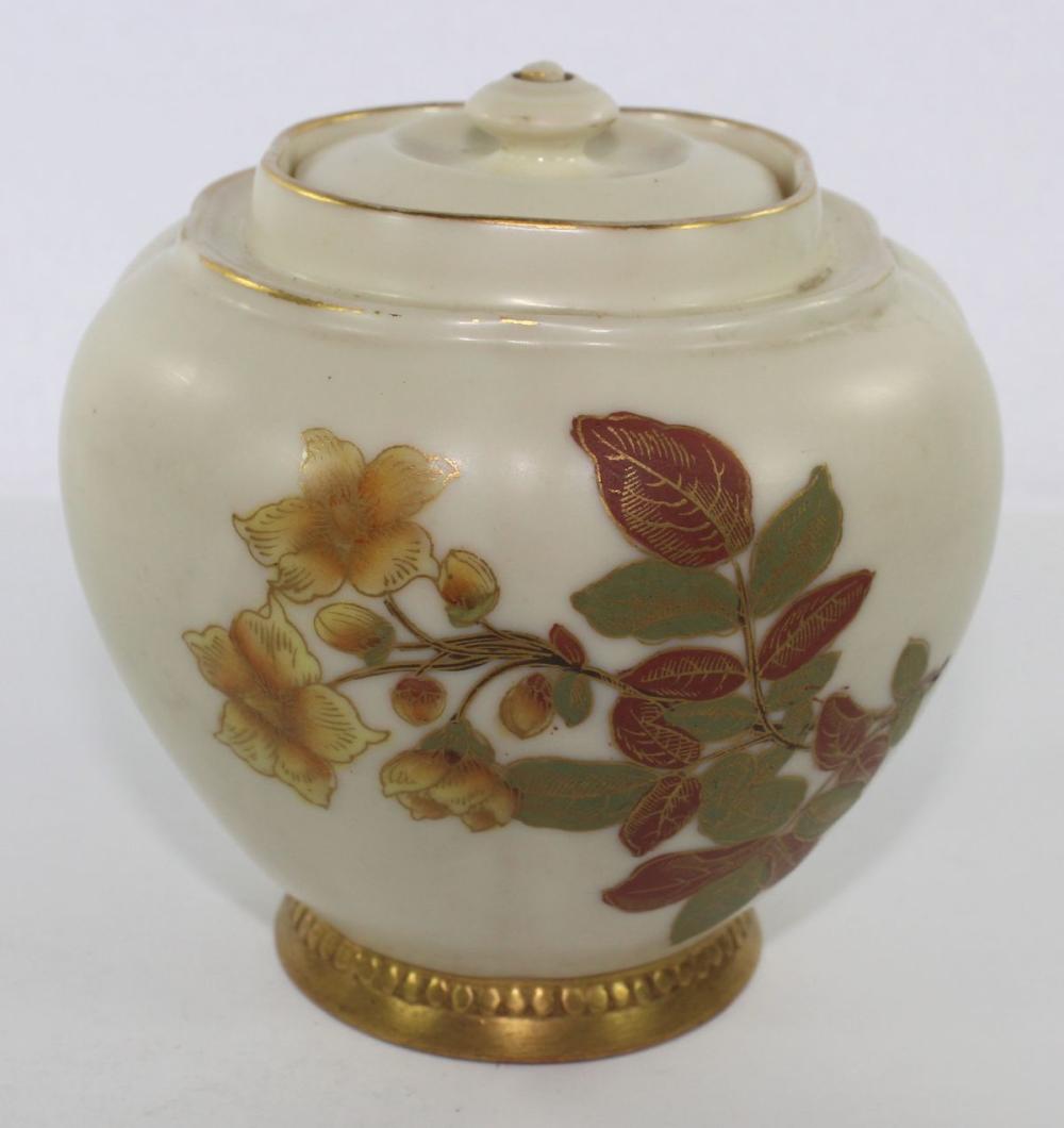 Royal Worcester Lidded Ging... image