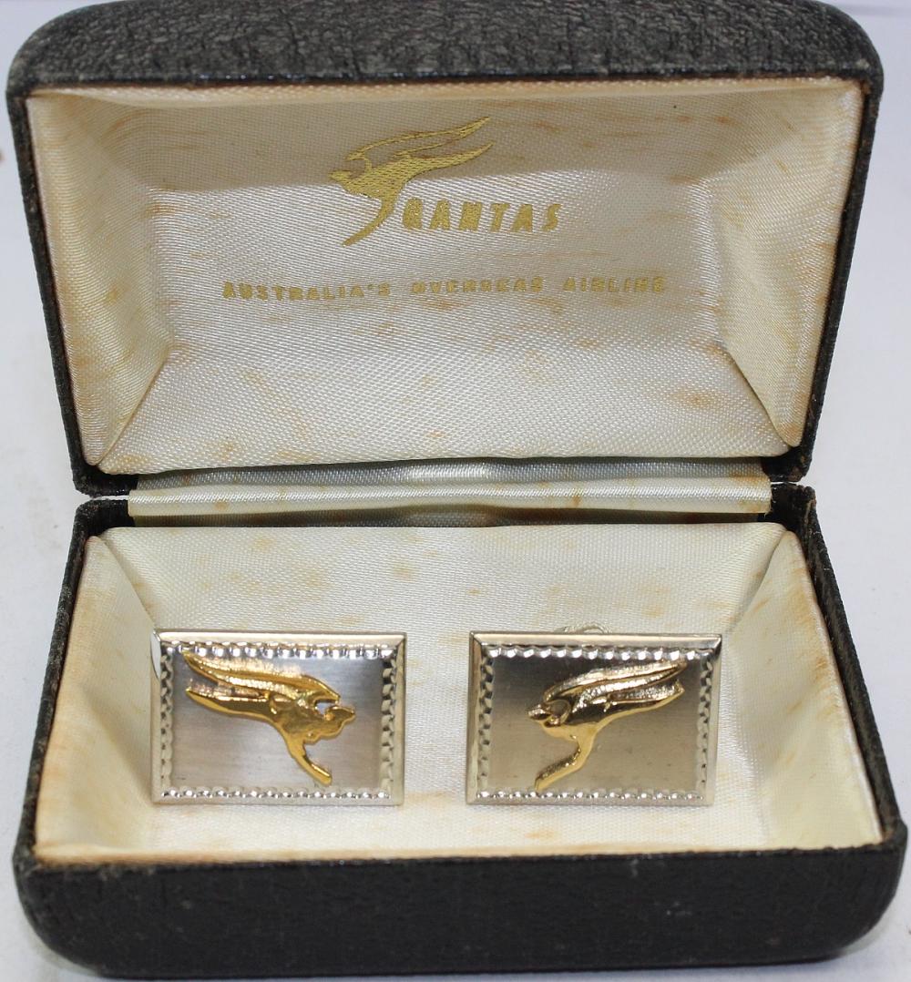 'QANTAS' Cufflinks, cased image